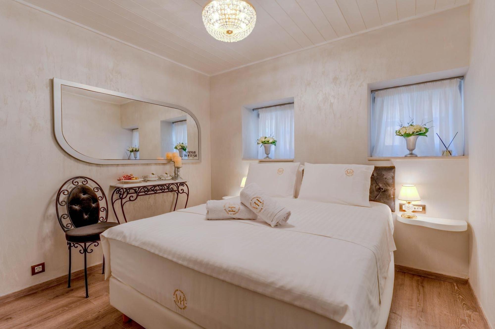Madame Hortense Boutique Hotel Ханя Екстериор снимка